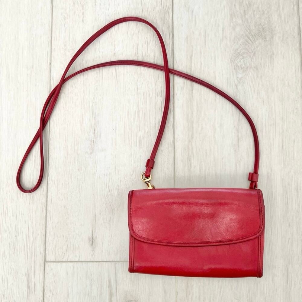 Vintage Coach Envelope Swing Wallet in Red | Style 4873